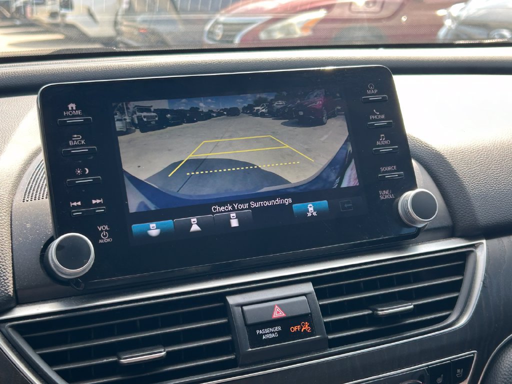 Used 2022 Honda Accord Touring image 34