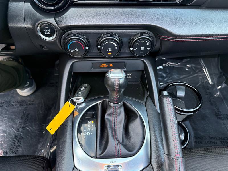 Used 2016 MAZDA MX-5 Miata Club image 30