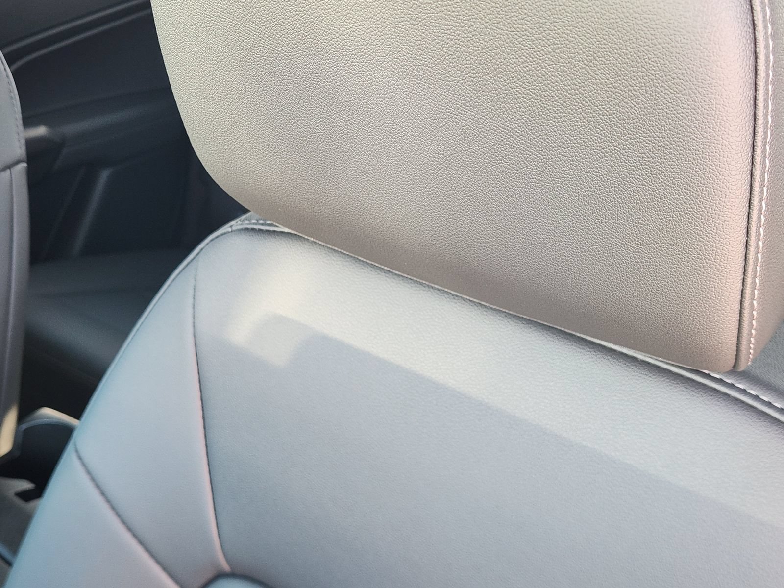 New 2026 GMC Canyon Elevation w/ Convenience Package RWD image 18