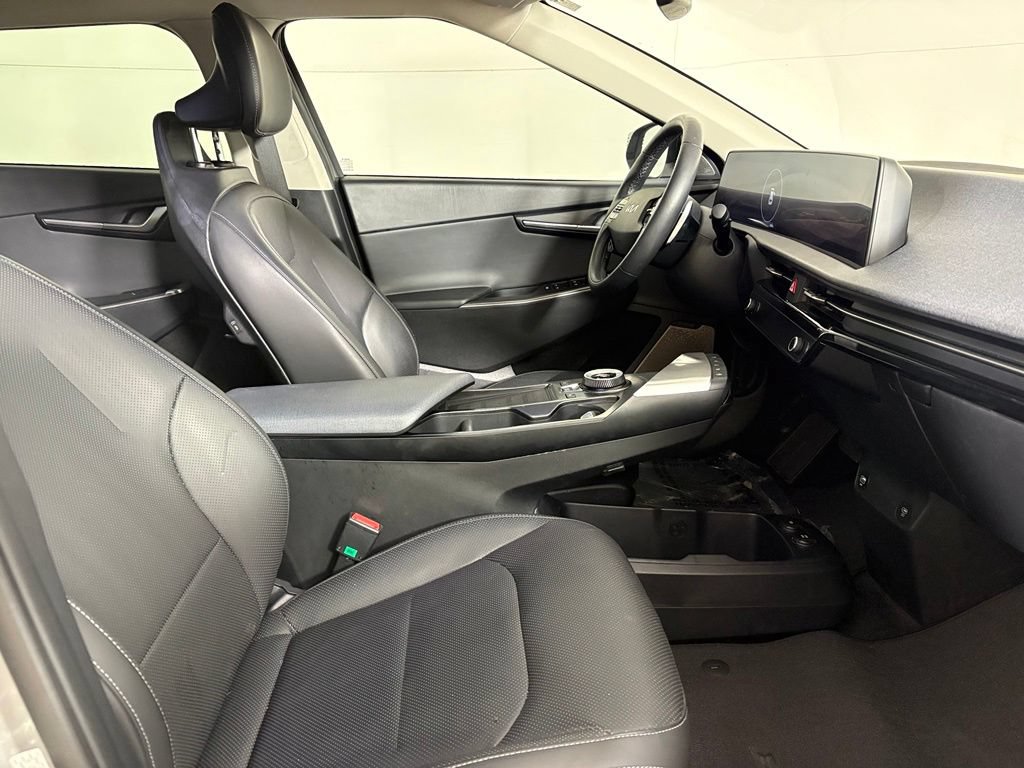 Used 2023 Kia EV6 Wind w/ Wind Technology Package AWD/4WD image 14