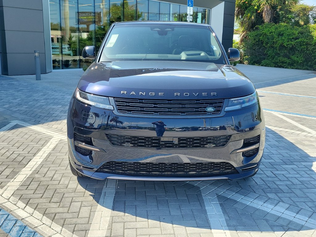 New 2026 Land Rover Range Rover Sport Dynamic SE AWD/4WD image 8