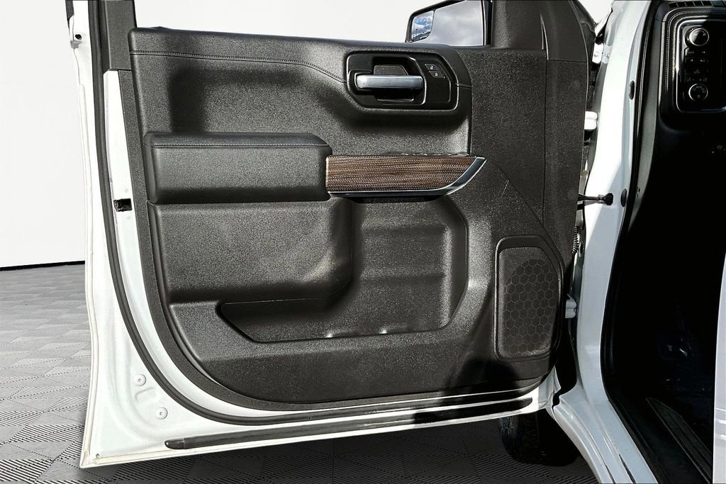 Used 2019 Chevrolet Silverado 1500 LT w/ All-Star Edition image 18