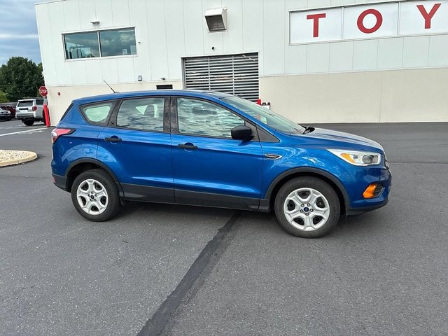 Used 2017 Ford Escape S FWD image 4