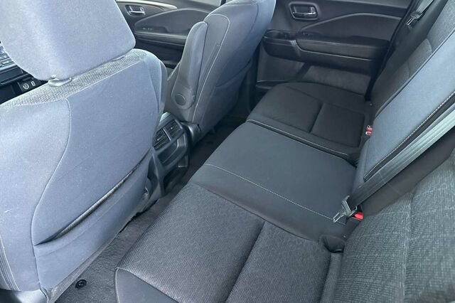 Used 2021 Honda Ridgeline Sport image 12
