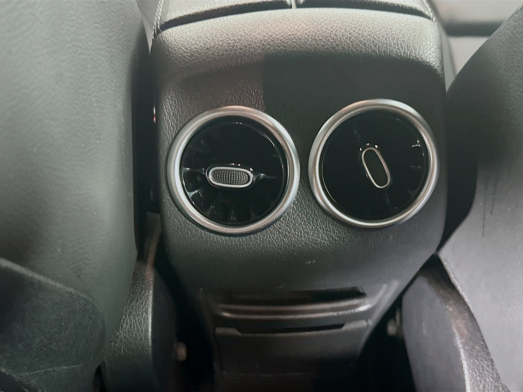 Used 2023 Mercedes-Benz GLB 250 4MATIC image 28
