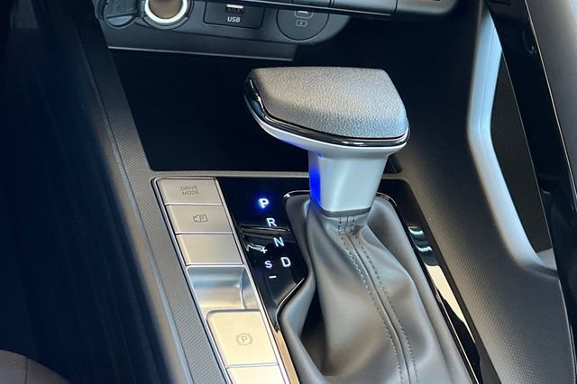 New 2026 Hyundai Elantra Hybrid FWD image 18