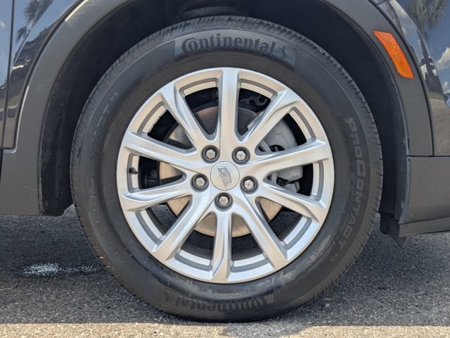 Used 2023 Cadillac XT4 Luxury w/ Cold Weather Package FWD image 12