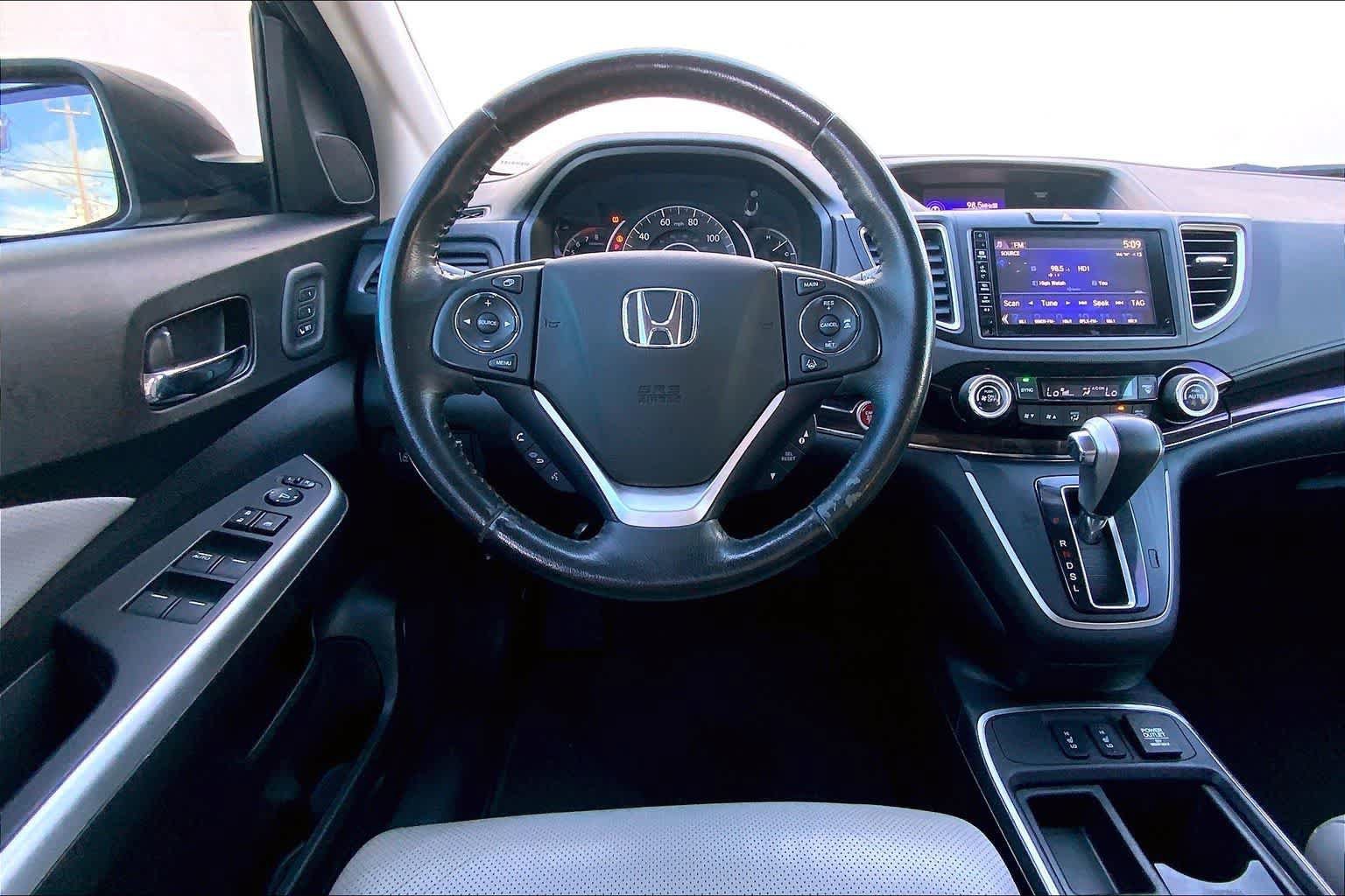 Used 2016 Honda CR-V Touring image 14