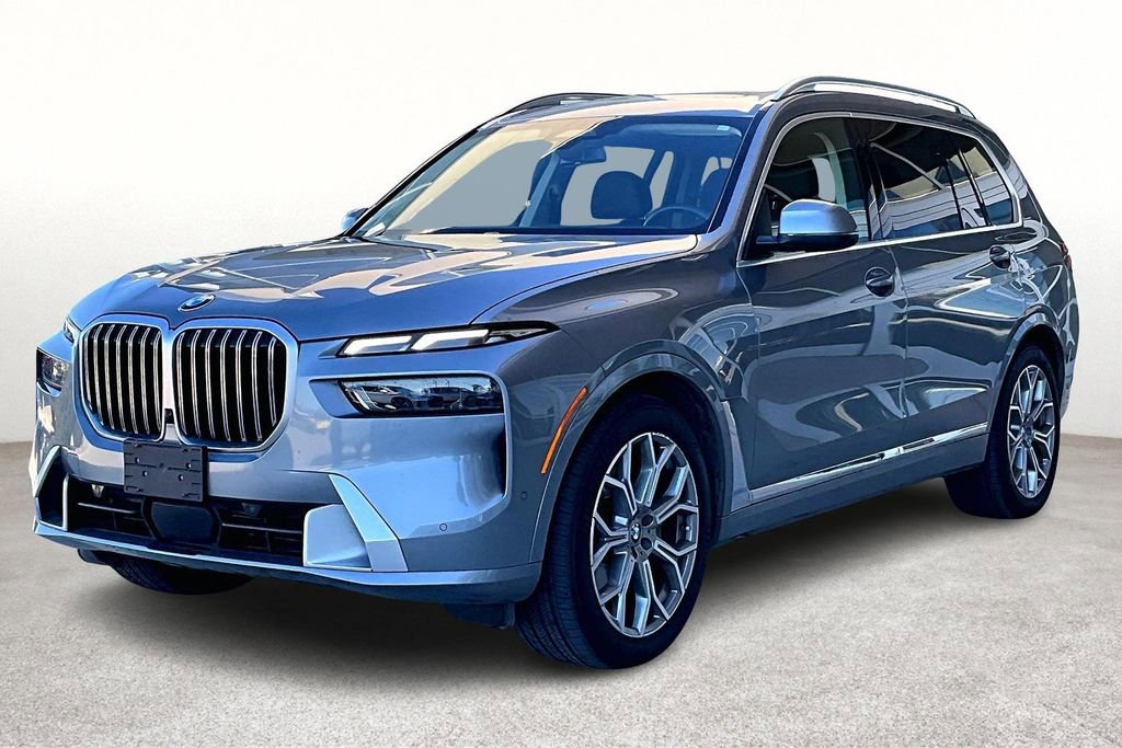 Used 2024 BMW X7 xDrive40i image 14