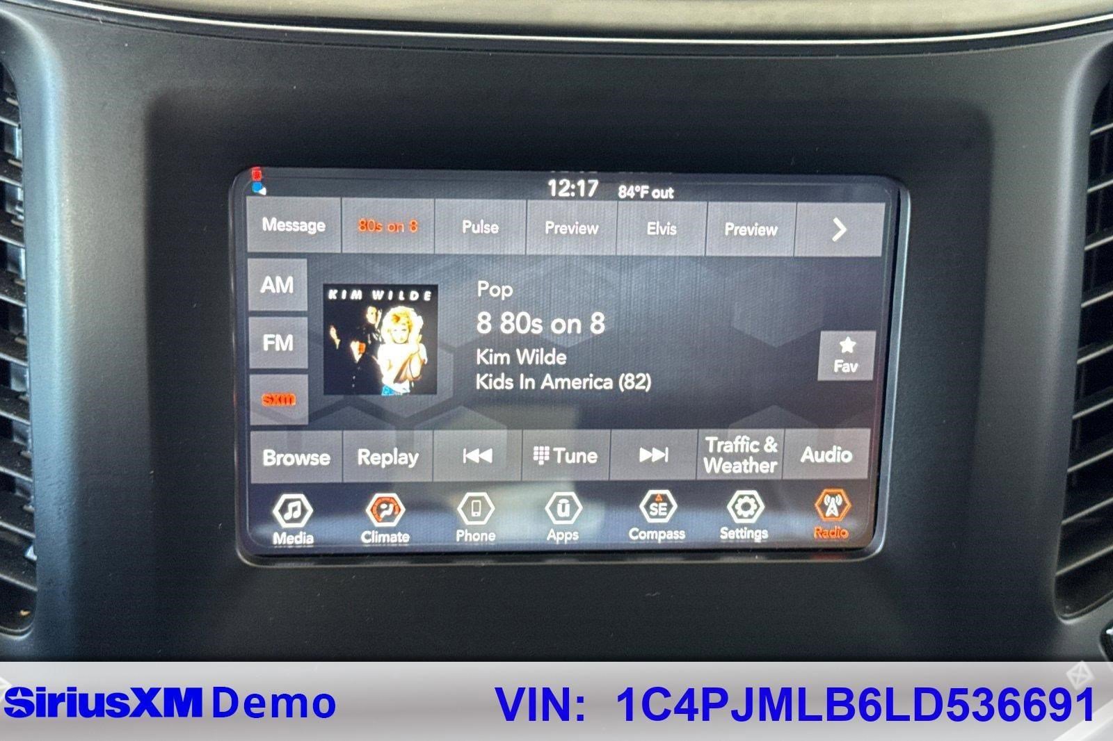 Used 2020 Jeep Cherokee Latitude Plus image 35