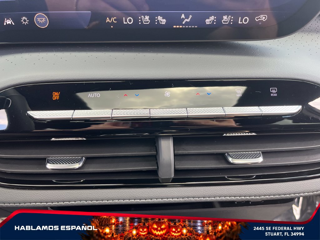New 2026 Buick Enclave Avenir w/ Super Cruise Package FWD image 24