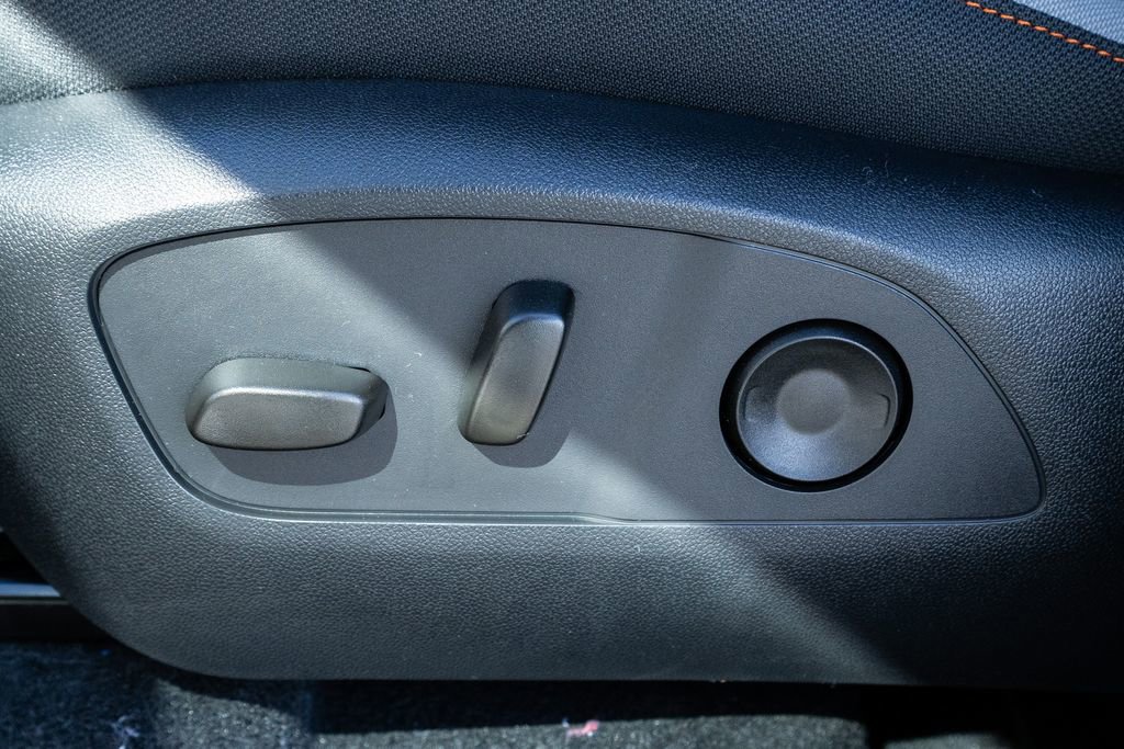 New 2026 Chevrolet Traverse LT image 20