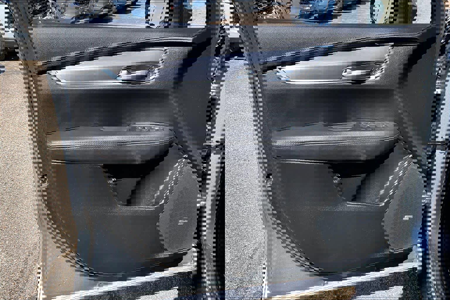 Used 2024 Cadillac XT5 Luxury image 21