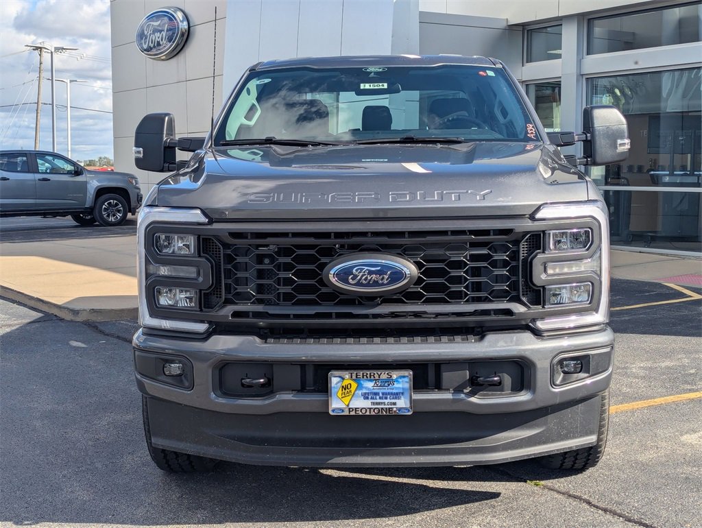 New 2026 Ford F250 XL image 2