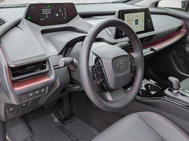 Used 2025 Toyota Prius Plug-In Hybrid image 10