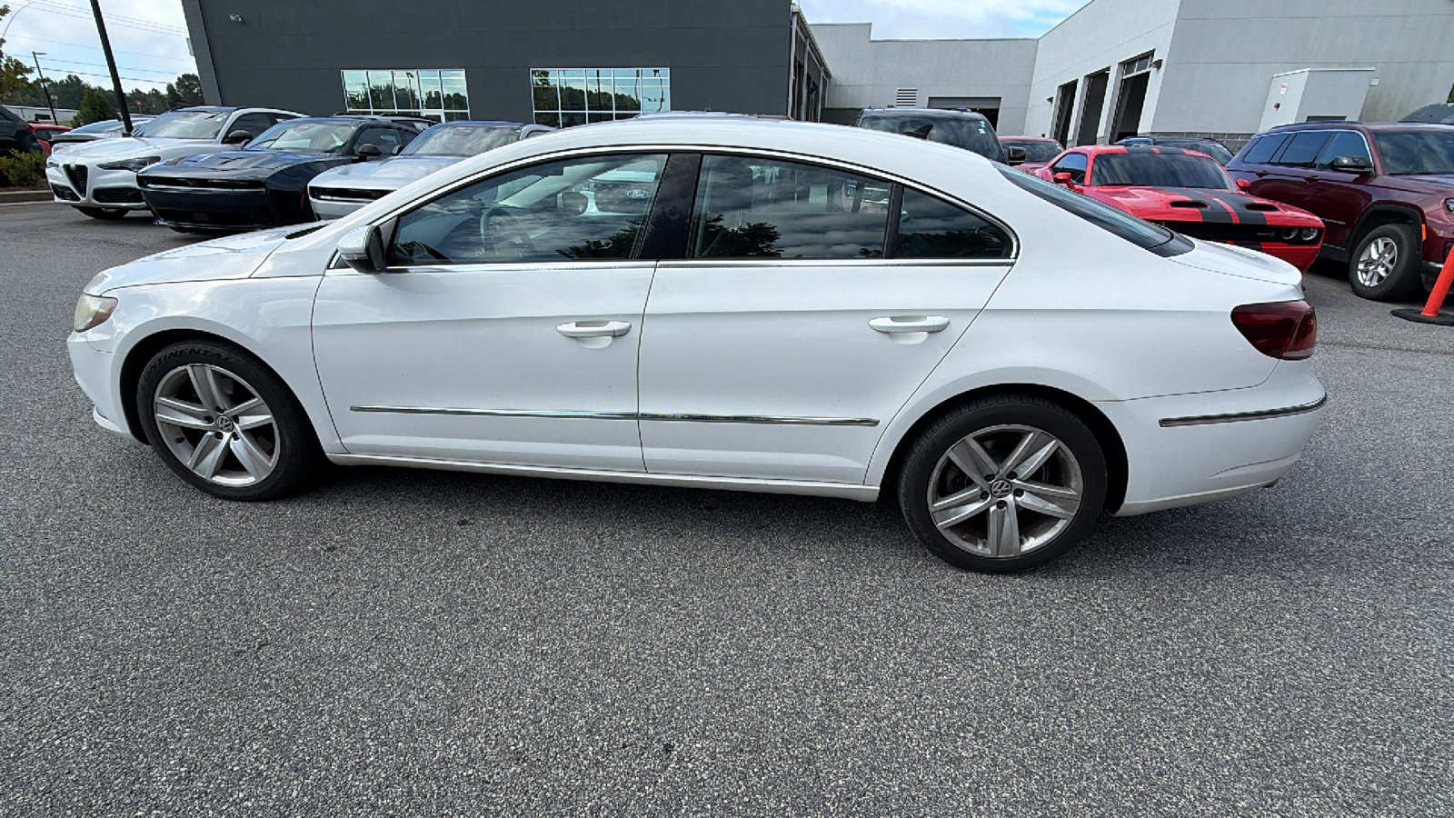 Used 2013 Volkswagen CC Sport FWD image 11