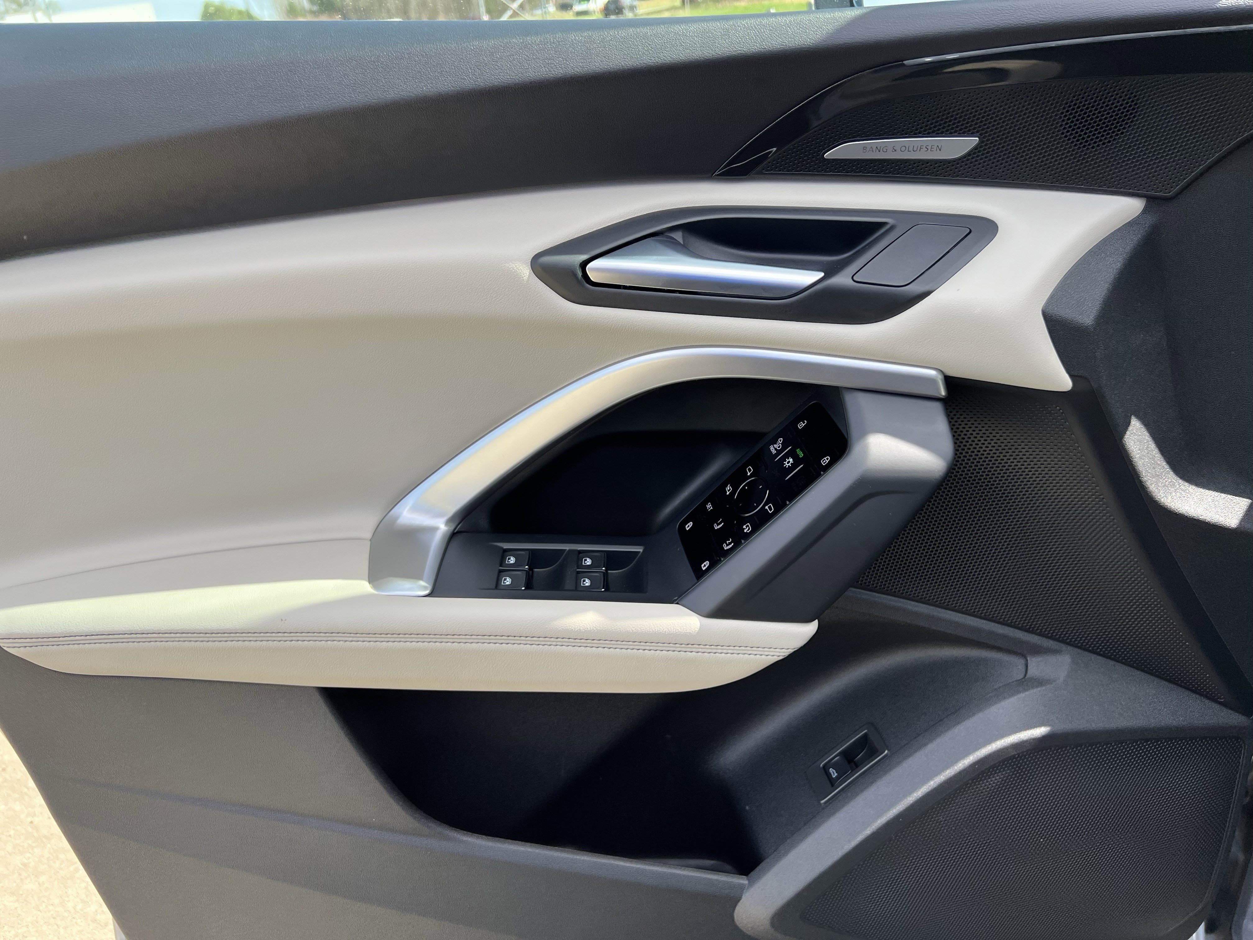 Certified 2025 Audi Q5 Premium Plus w/ Premium Plus image 14