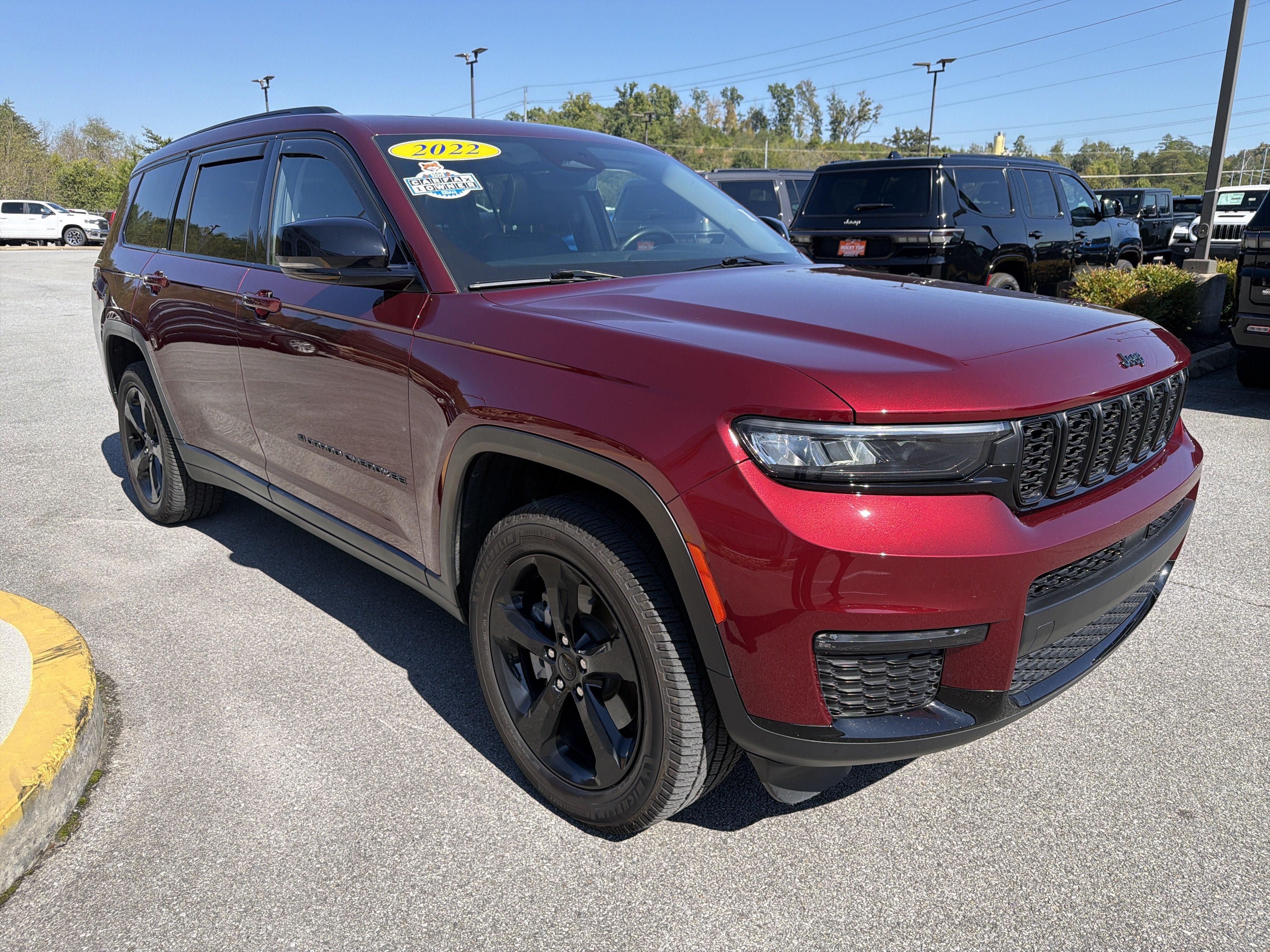Used 2022 Jeep Grand Cherokee L Limited w/ Black Appearance Package AWD/4WD image 5
