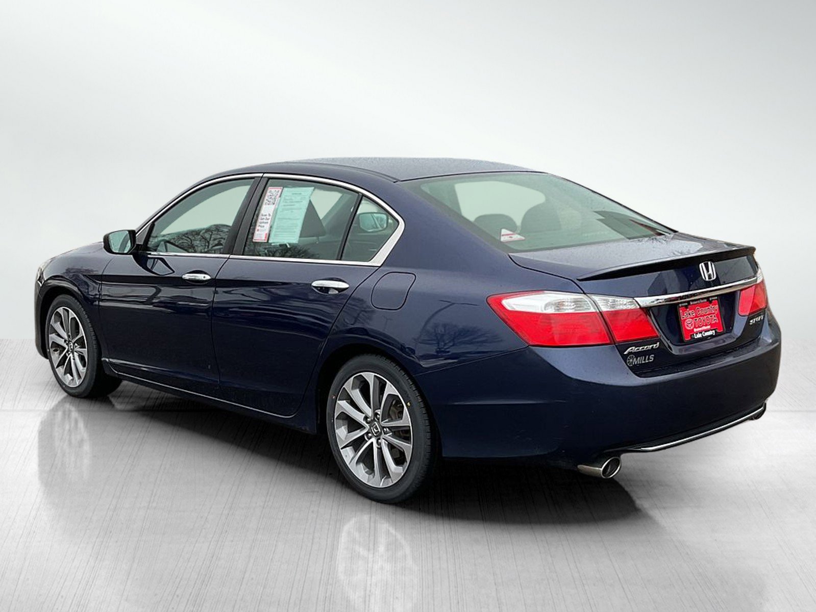 Used 2013 Honda Accord Sport image 3