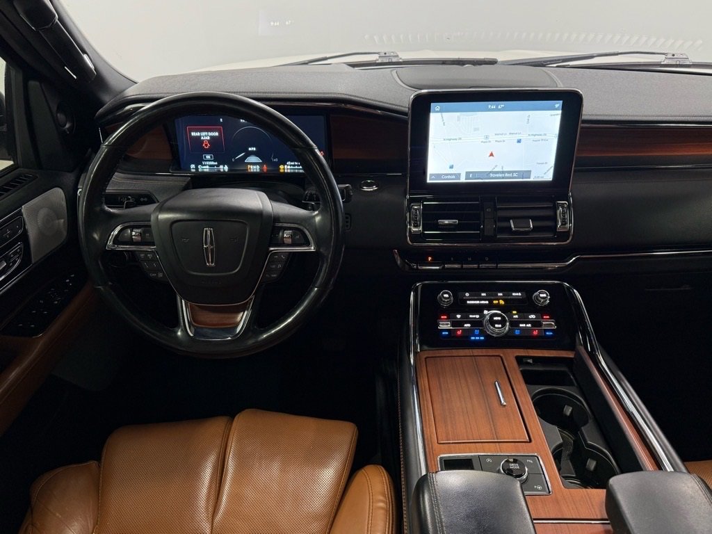 Used 2020 Lincoln Navigator Reserve w/ Luxury Package image 12