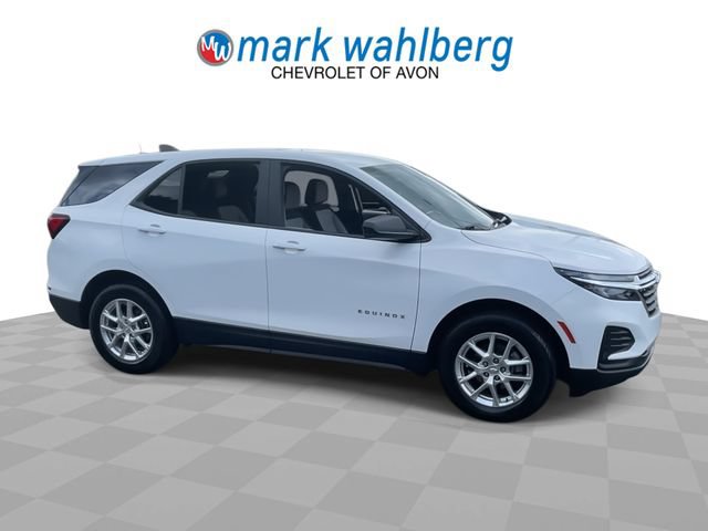 Certified 2024 Chevrolet Equinox LS w/ LS Convenience Package FWD image 9