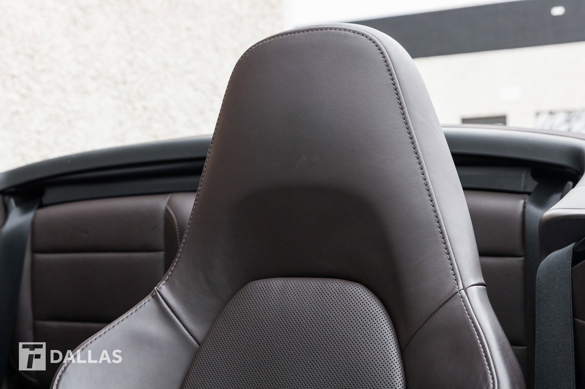 Used 2015 Porsche 911 Turbo S image 23