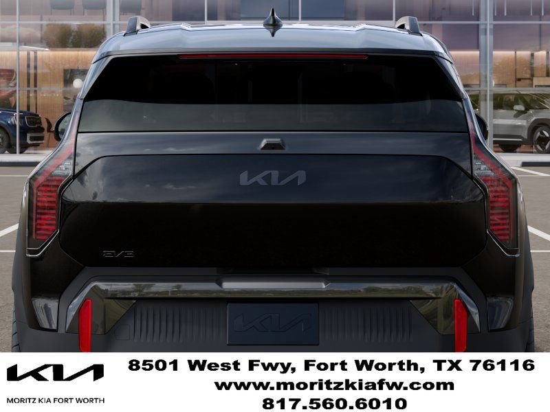 New 2027 Kia EV3 Wind FWD image 13
