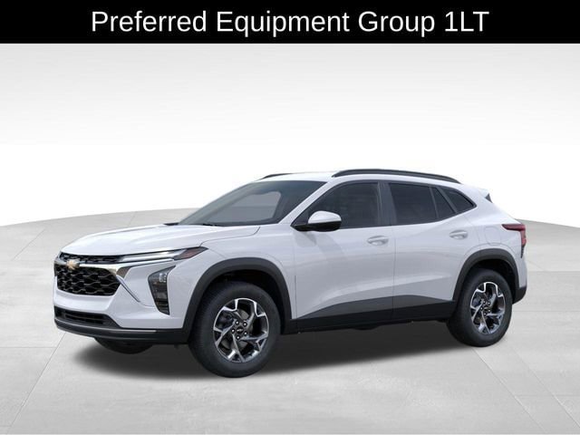New 2026 Chevrolet Trax LT w/ Driver Confidence Package image 2