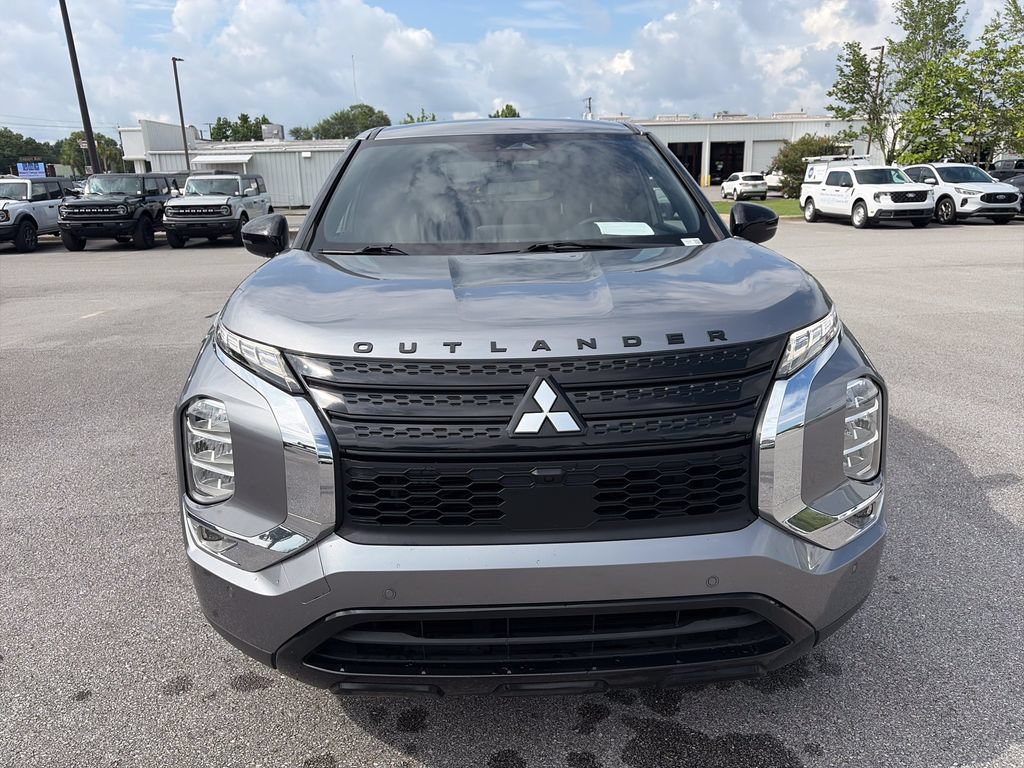 Used 2022 Mitsubishi Outlander SEL Black Edition FWD image 10