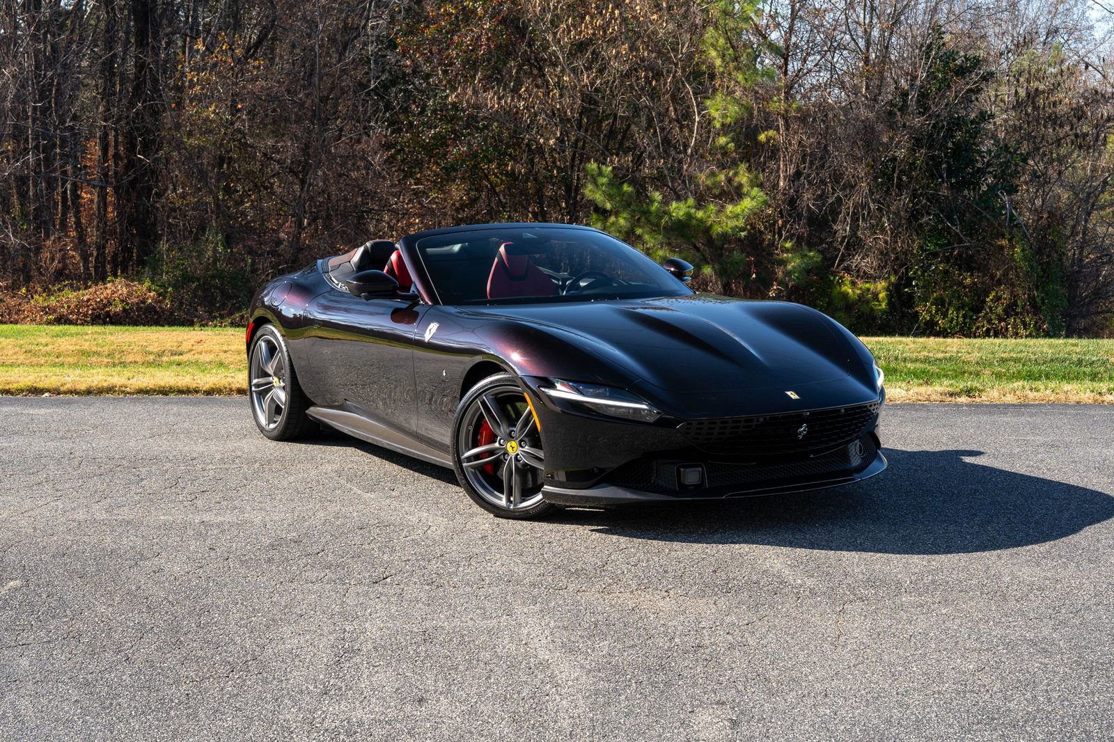 Certified 2024 Ferrari Roma Spider image 1