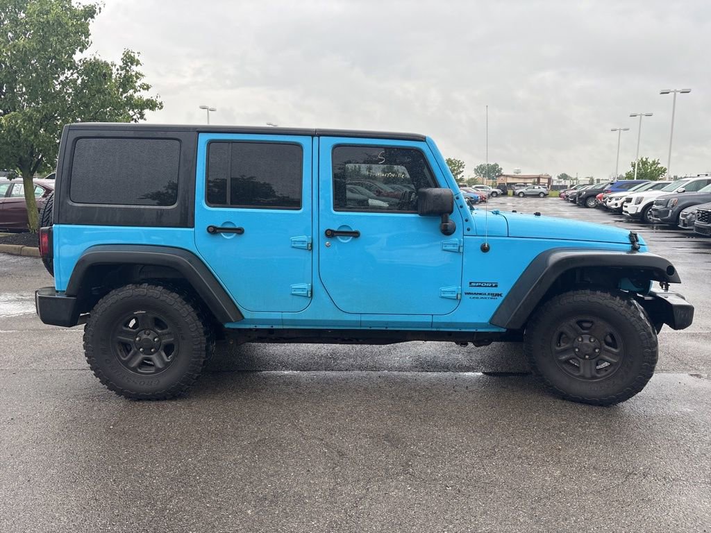 Used 2018 Jeep Wrangler Unlimited Sport w/ Connectivity Group AWD/4WD image 10