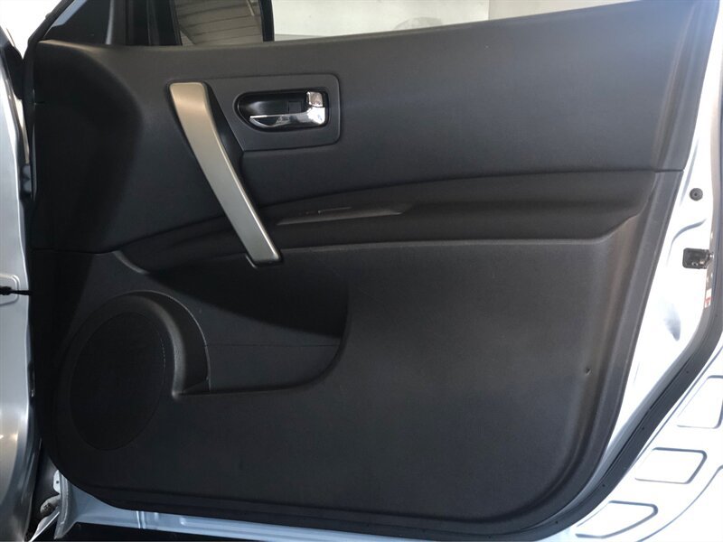 Used 2014 Nissan Rogue S w/ Convenience Package FWD image 17