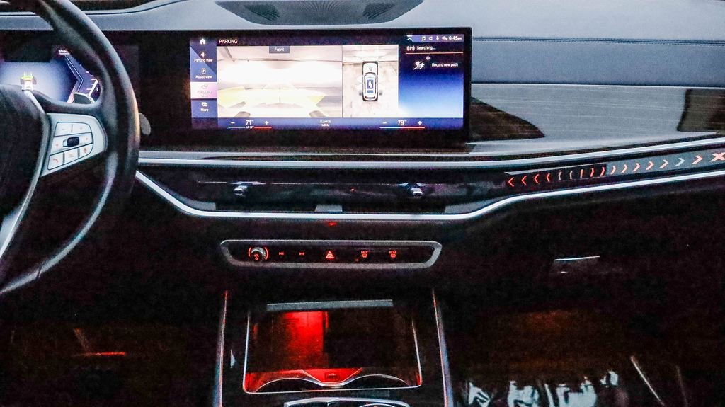 Used 2023 BMW X7 xDrive40i image 16