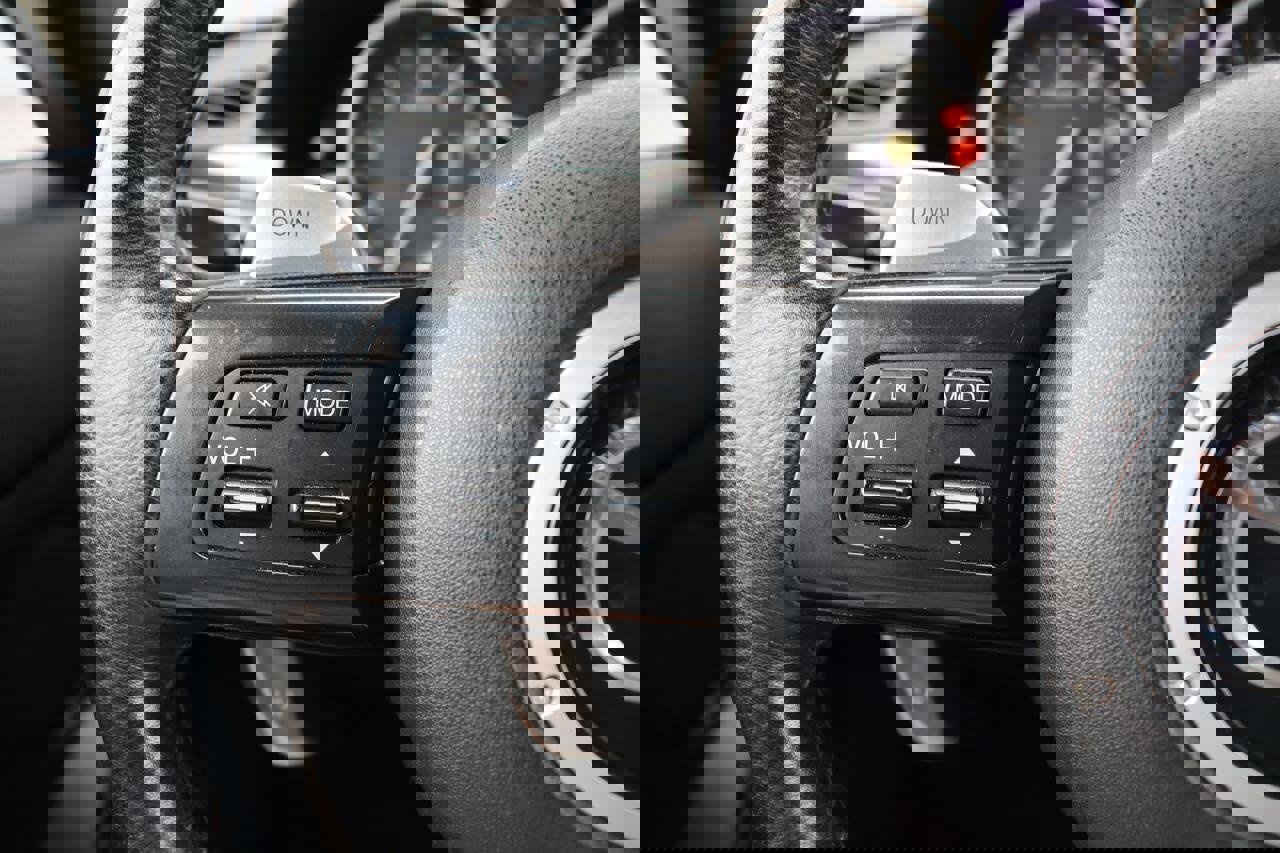 Used 2015 MAZDA MX-5 Miata Grand Touring image 32