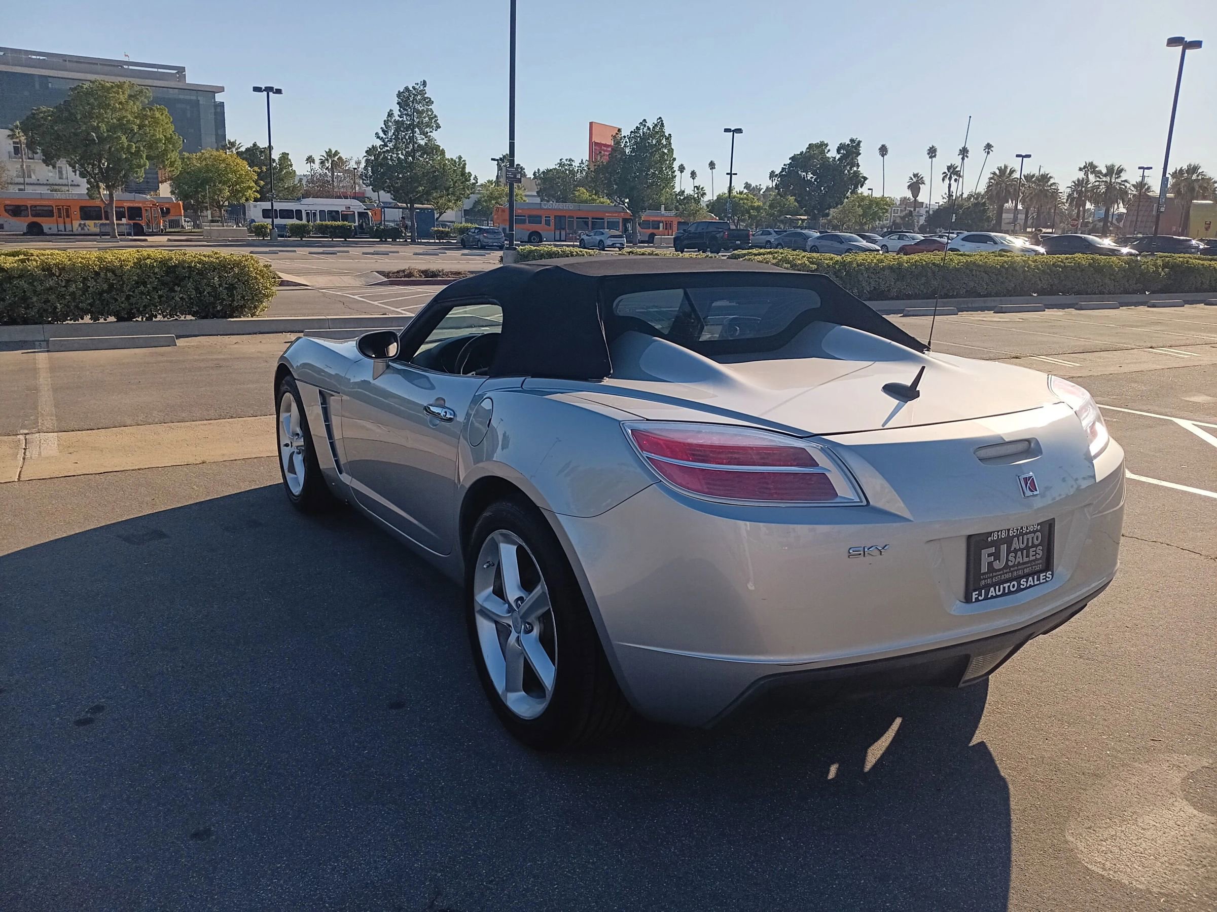 Used 2009 Saturn Sky w/ Premium Trim Package image 8