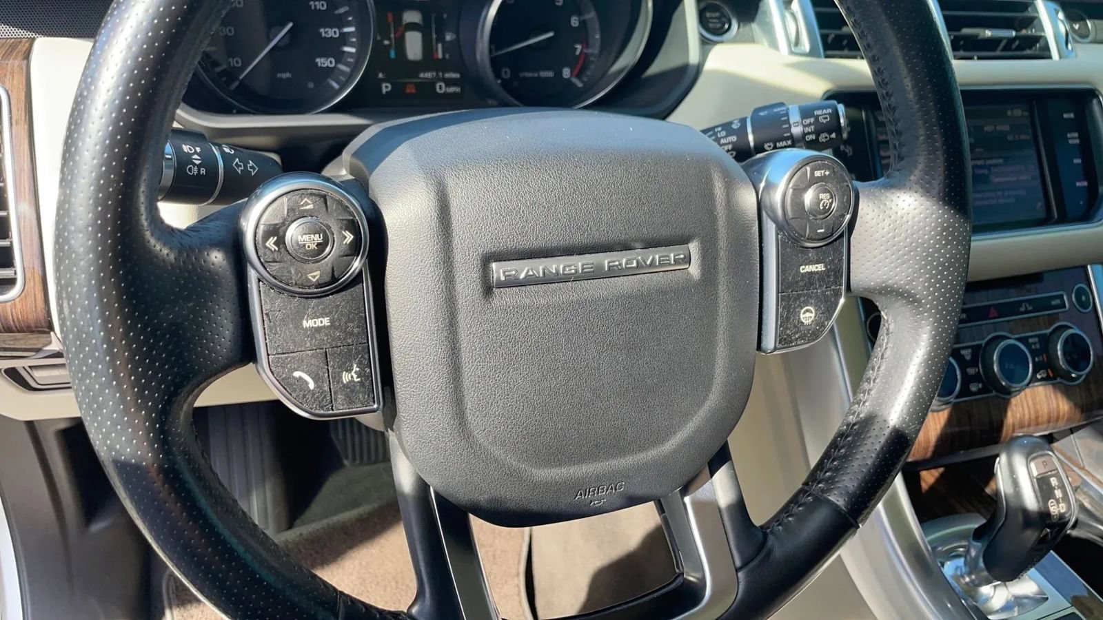 Used 2014 Land Rover Range Rover Sport HSE AWD/4WD image 25