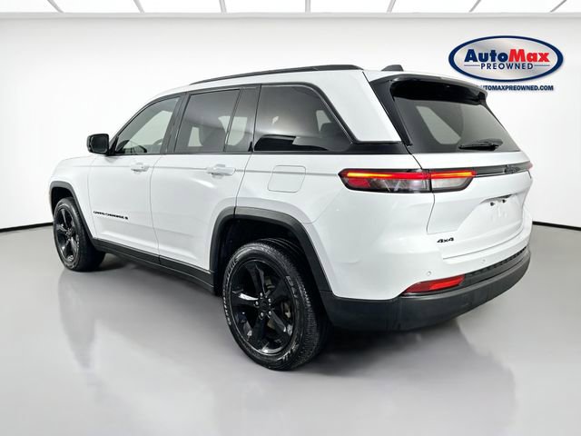 Used 2023 Jeep Grand Cherokee Altitude image 6