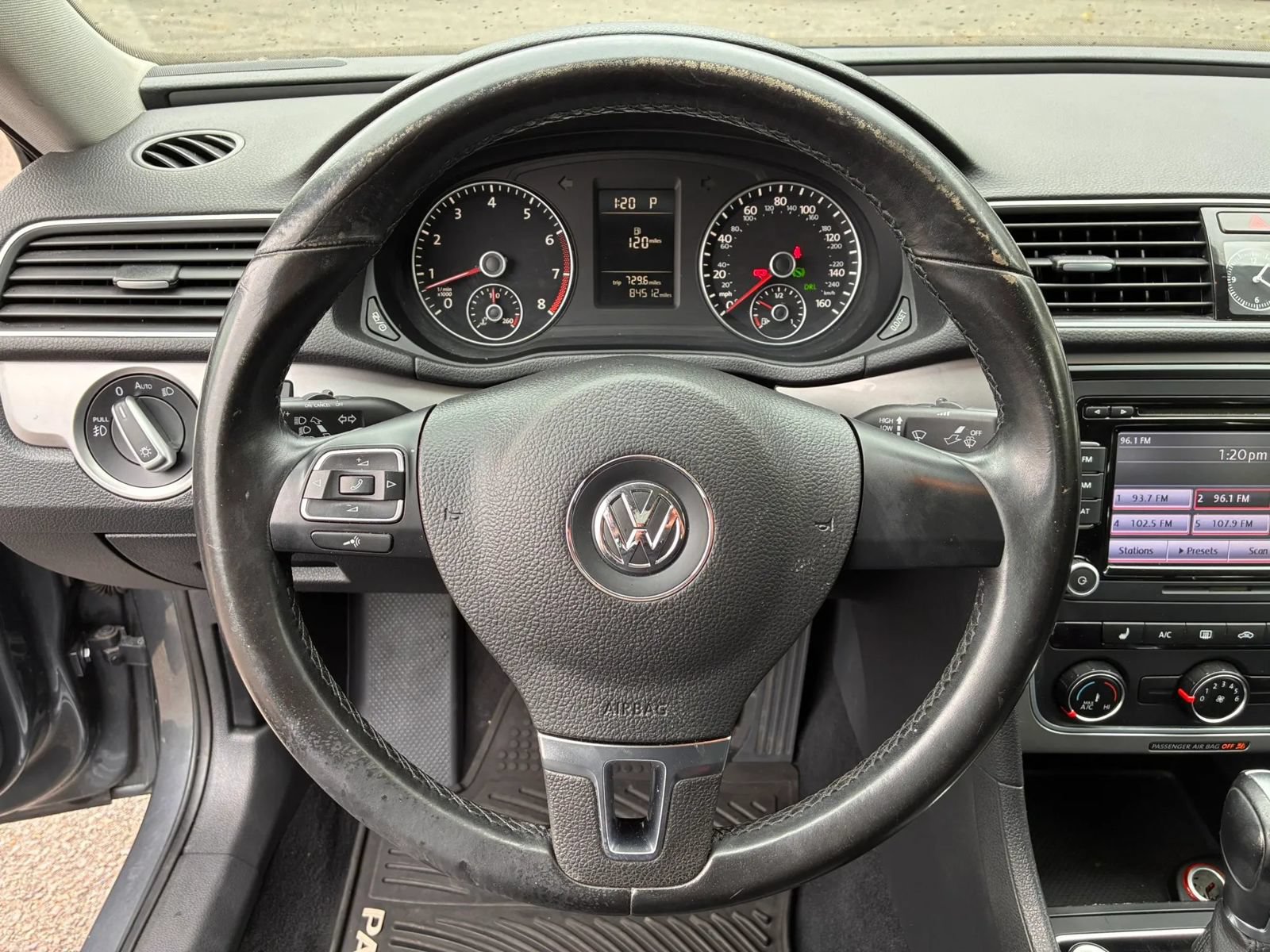 Used 2015 Volkswagen Passat 1.8T Limited Edition FWD image 22