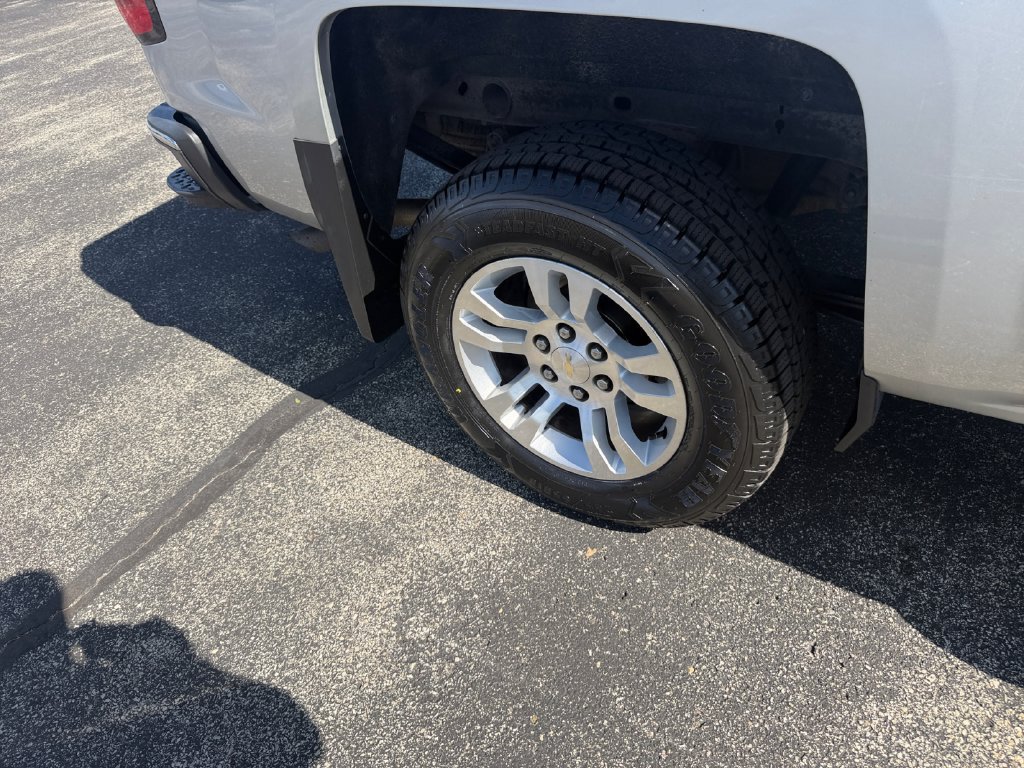 Used 2019 Chevrolet Silverado 1500 LT w/ All Star Edition AWD/4WD image 29