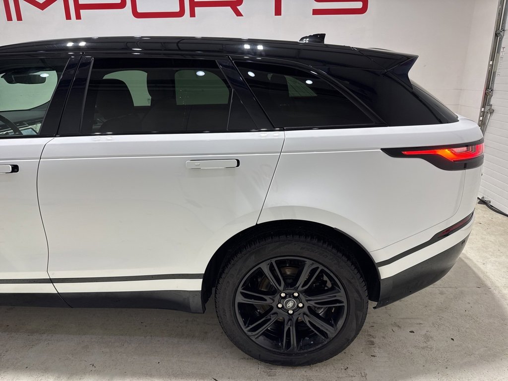 Used 2023 Land Rover Range Rover Velar R-Dynamic S image 6