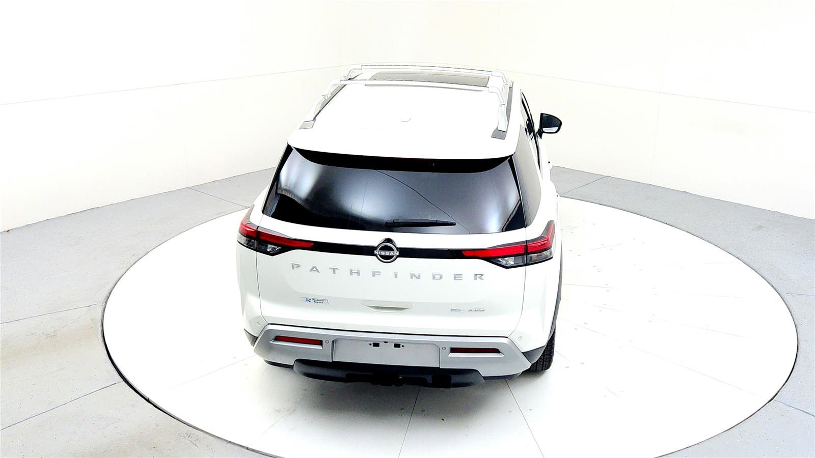 Used 2023 Nissan Pathfinder SL w/ SL Premium Package image 17