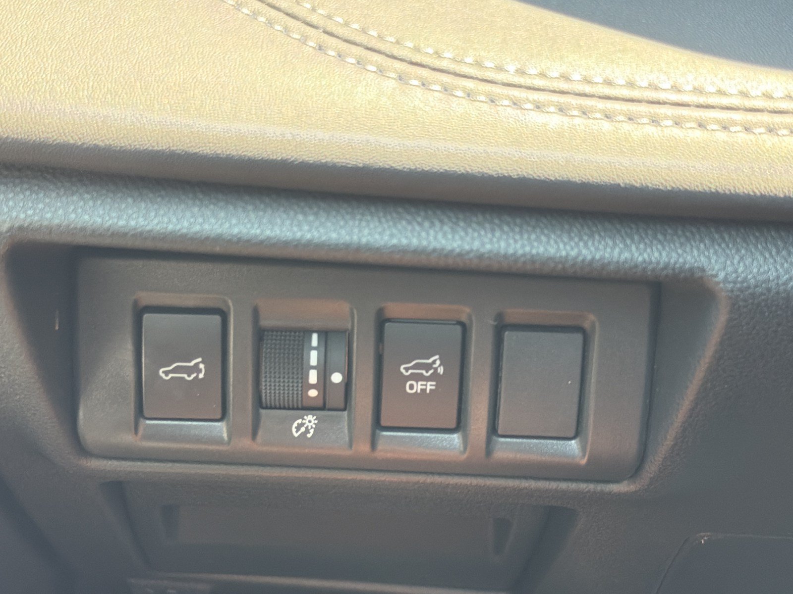 Certified 2025 Subaru Outback Touring AWD/4WD image 26