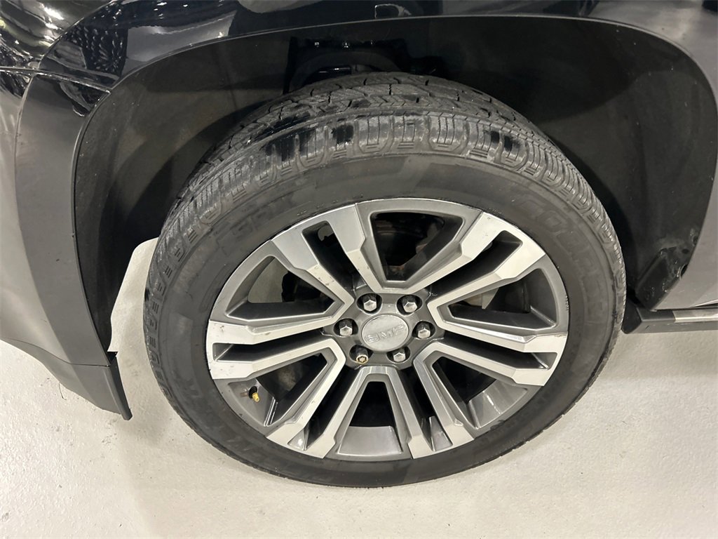 Used 2019 GMC Yukon Denali w/ Denali Ultimate Package image 8
