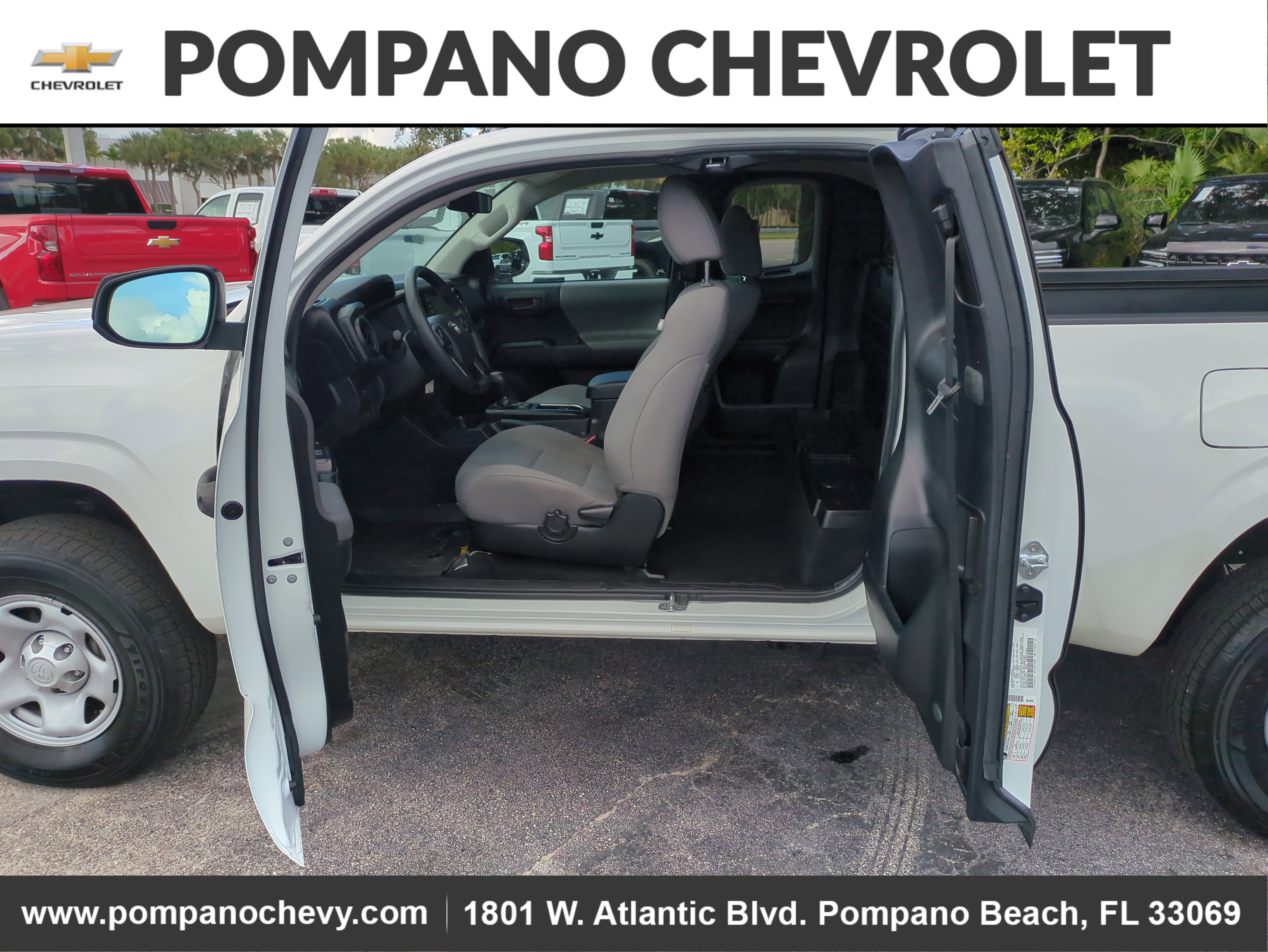 Used 2023 Toyota Tacoma SR image 12