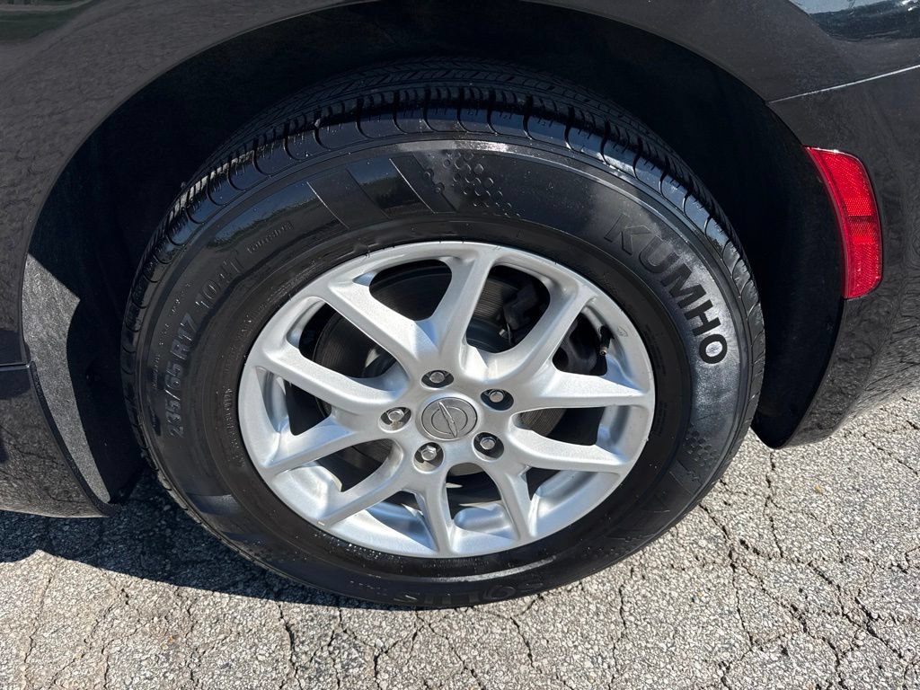 Used 2020 Chrysler Pacifica Touring-L FWD image 9