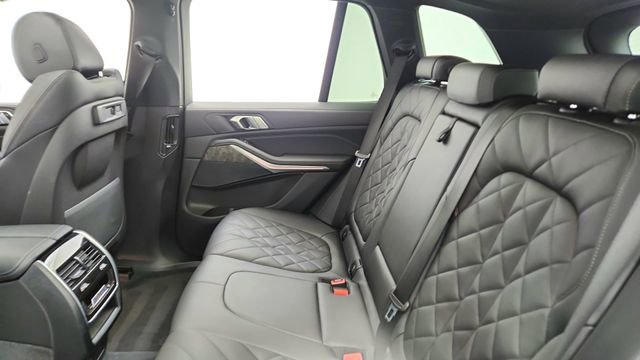 Used 2023 BMW X5 xDrive40i w/ M Sport Package image 30