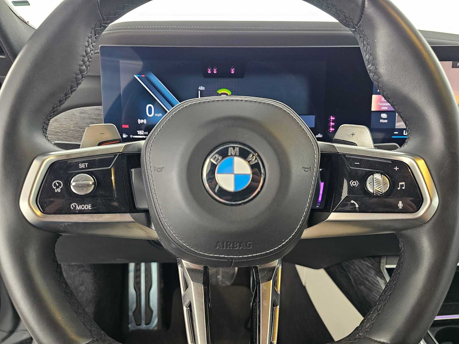 Used 2023 BMW 760i xDrive AWD/4WD image 23