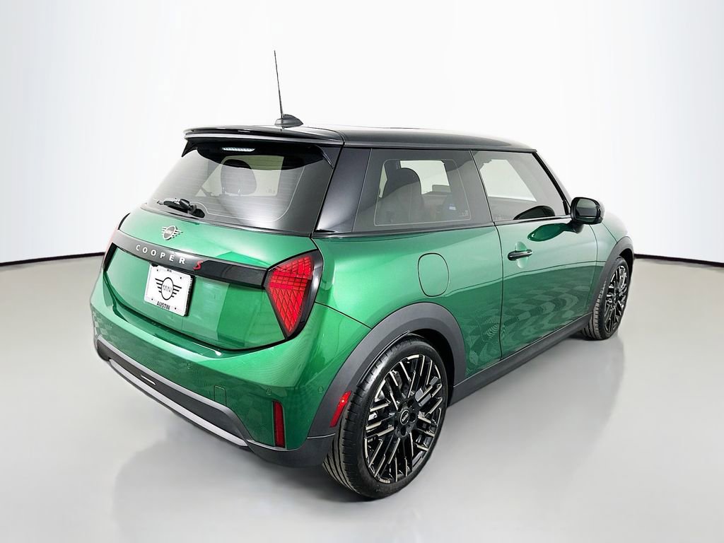 Certified 2025 MINI Cooper S image 5