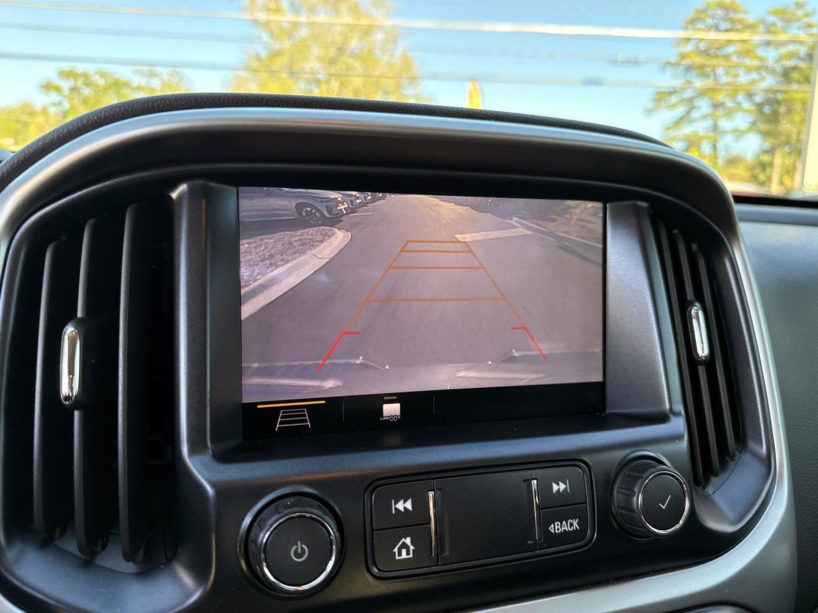 Used 2019 Chevrolet Colorado ZR2 image 25