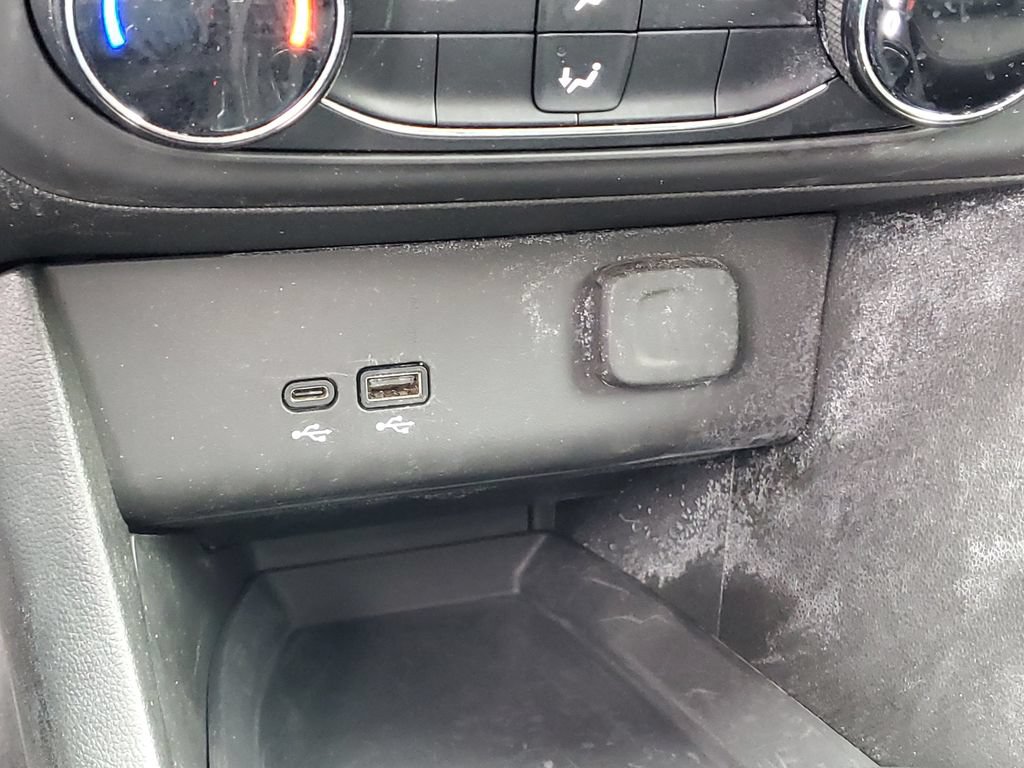 Certified 2024 Buick Encore GX Preferred FWD image 16
